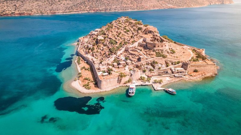 אי המצורעים בכרתים, יוון (צילום רחפן: אור בן יהודה)