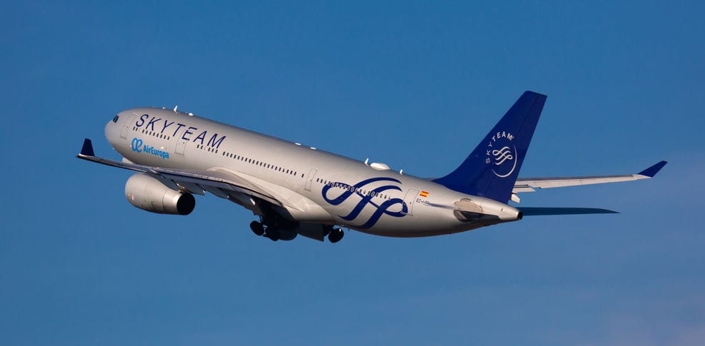 מטוס אייר אירופה בצביעת SKYTEAM (צילום: 123rf)