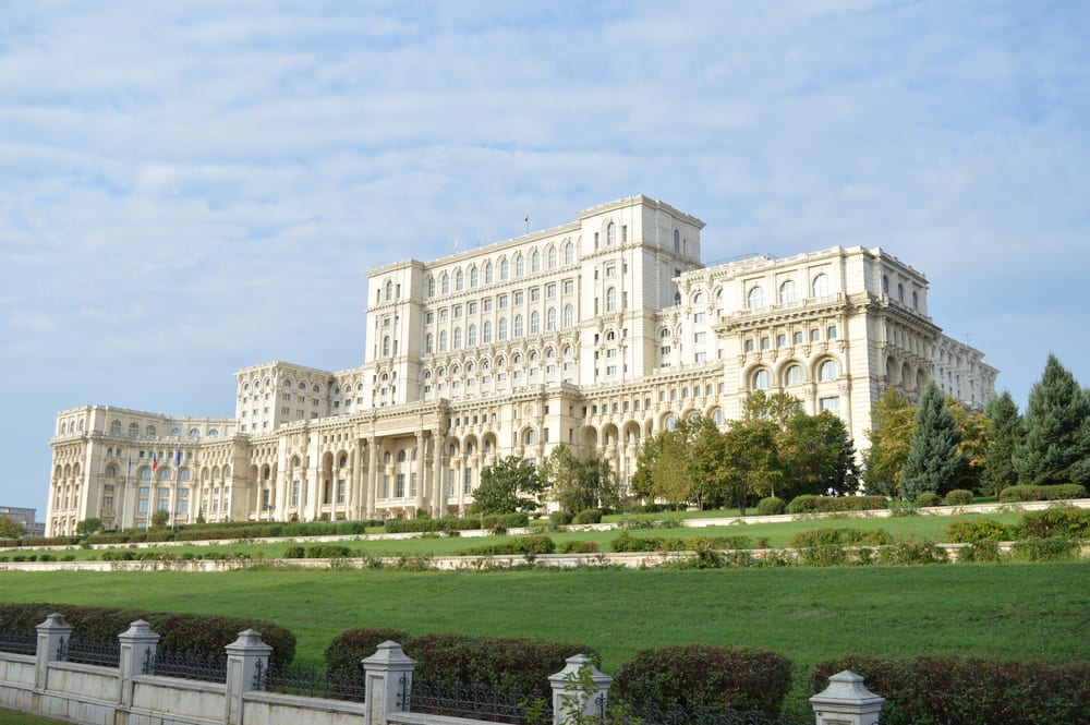 ארמון הפרלמנט בבוקרשט (צילום: Shutterstock)