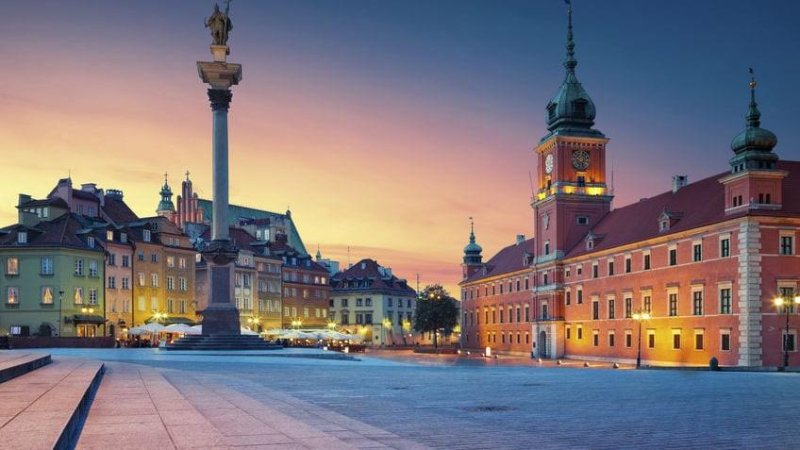 ורשה - כיכר העיר העתיקה. צילום: 123rf