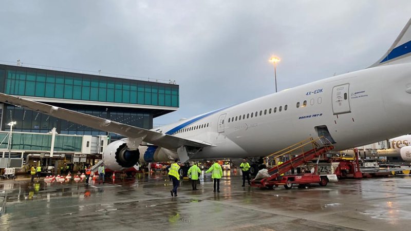 מטוס אל אל בשדה התעופה במלבורן, אוסטרליה. צילום: 123rf