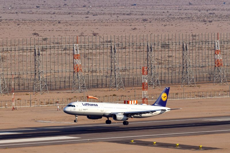 הנחיתה הראשונה של מטוס לופטהנזה בשדה התעופה רמון שבאילת. צילום: "יוד צילומים"|הנחיתה הראשונה של מטוס לופטהנזה בשדה התעופה רמון שבאילת. צילום:
