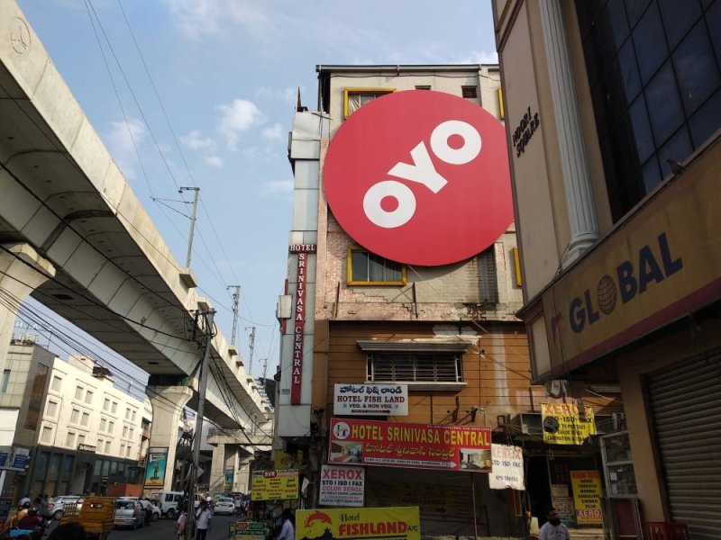 מלון OYO בעיר סירקה בהודו. צילום: Shutterstock