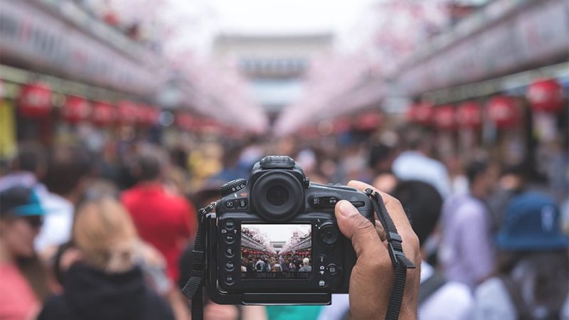 צילום: shutterstock|הארמון הקיסרי והגנים המקיפים אותו. צילום: shutterstock|המוזיאון הלאומי לאמנות מודרנית. צילום: shutterstock|קניון Ginza Six. צילום: shutterstock|חנויו