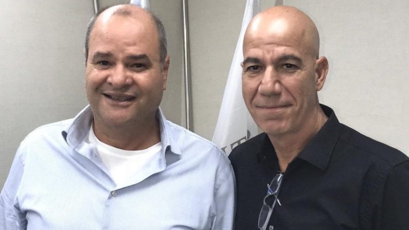 מימין: אשר גבאי ובני זרח. צילום יח"צ