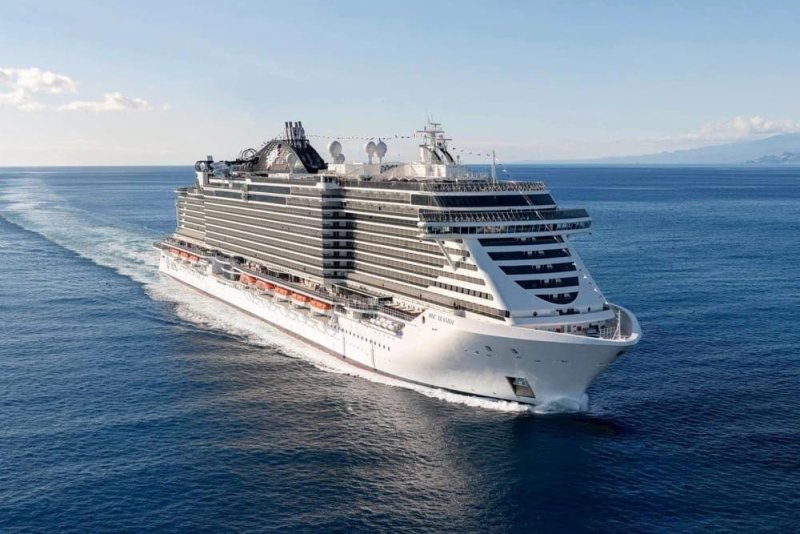 SEA VIEW BY MSC|מימין: מנכ"ל MSC Cruises ג'יאניני אונוראטו