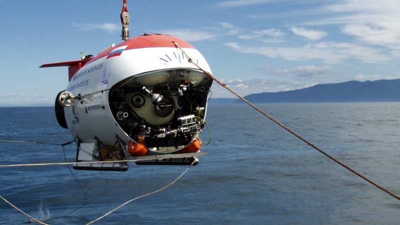 הצוללת שתקח אתכם את הטיטניק. צילום: DOE|הטיטאניק במעמקי האוקיאנוס. צילום: DOE|רענן בן בסט