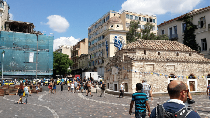 אתונה: החל מ-154 דולר באליטליה אחרי החגים