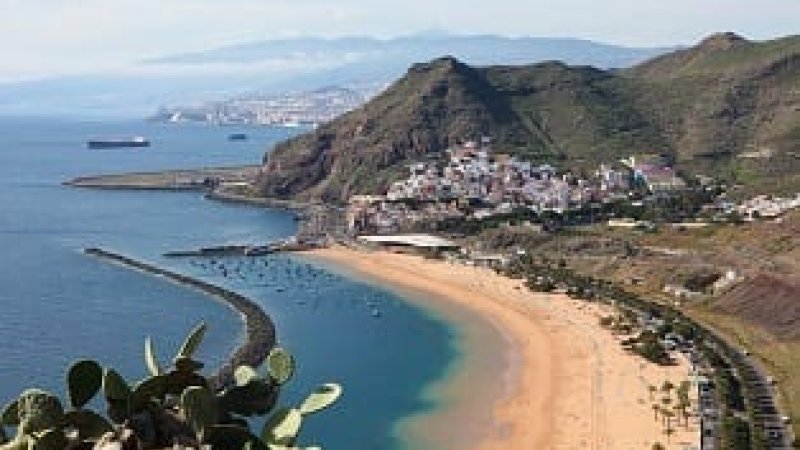 חגיגת עדלאידע עם אופיר טורס. Playa de Las Teresitas