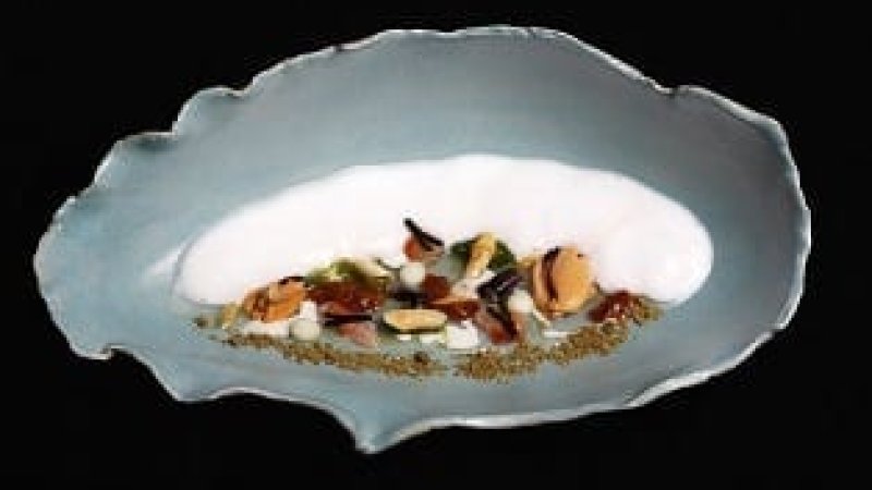 Chef José Avillez dish_"Wave breaking "(bivalves