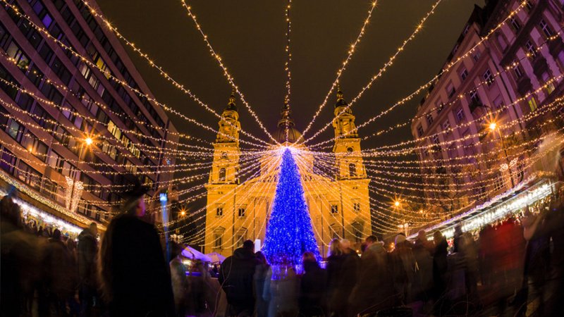 Christmas market, Budapest. Photo: Shutterstock