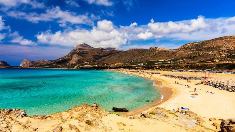 Plasarna Beach in Crete (Photo: SHUTTERSTOCK)