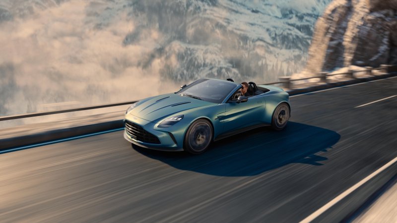 Aston Martin Vantage Roadster. Photo: Manufacturer