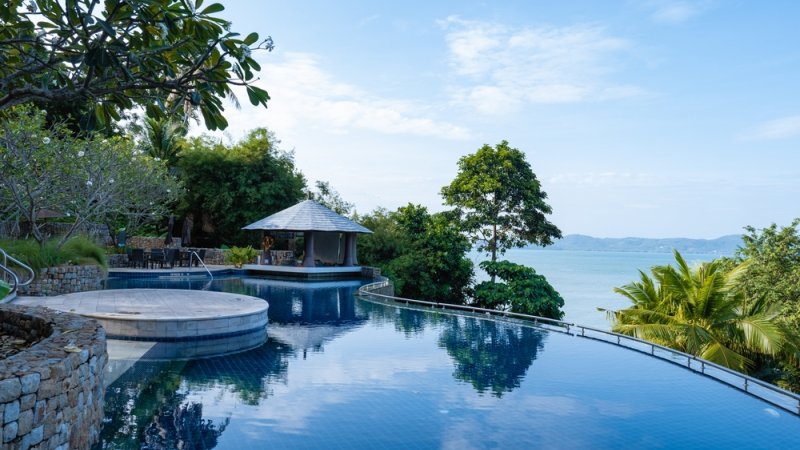 ריץ קרלטון בפוקט יוקם במקוםWestin Siray Bay, Phuket. צילום: Shutterstock