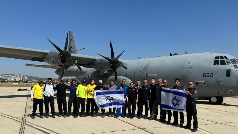 צוות הסיוע יוצא לדרך