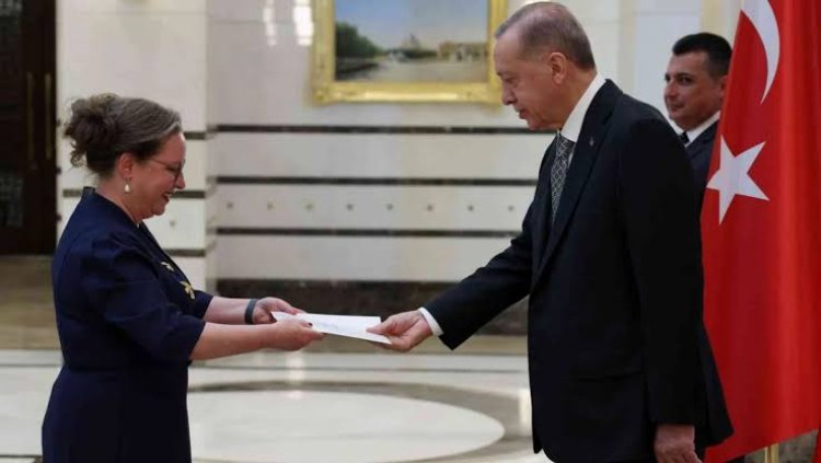 טקס הגשת כתה האמנה לנשיא טורקיה. צילום לשכת הנשיאות הטורקית