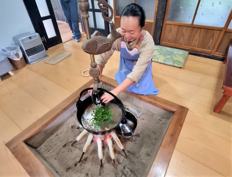 ארוחה בבית יפני בן 140 שנה