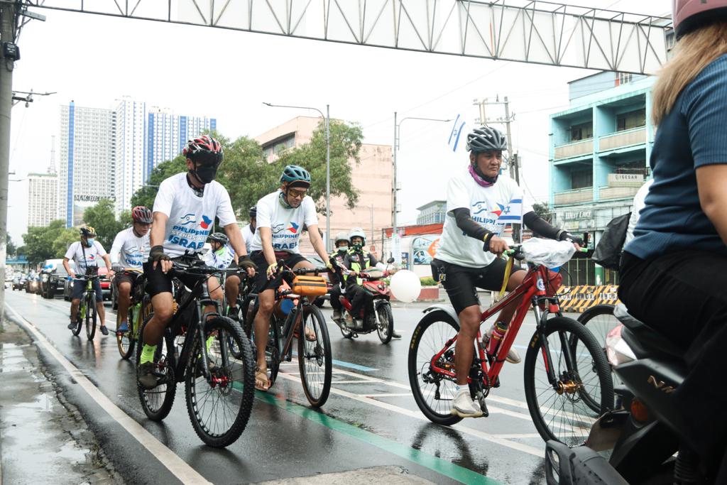 מרוץ האופניים בפיליפינים למען ישראל (צילום: הקהילה הישראלית העסקית בפיליפינים)