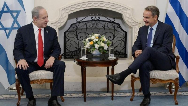 ראש הממשלה נתניהו וראש הממשלה מיצוטאקיס בפגישה (צילום ארכיון: עמוס בן גרשום, לע"מ)