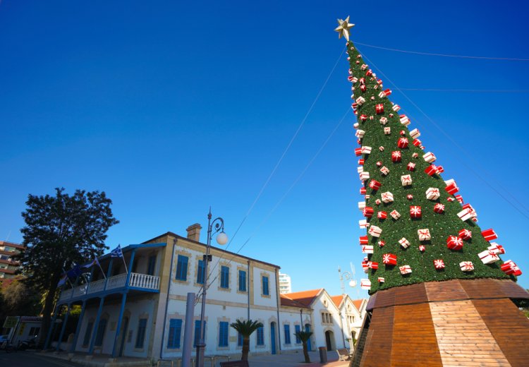 Larnaca during Christmas. Photo: 