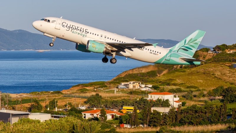  Cyprus Airways. צילום: SHUTTERSTOCK