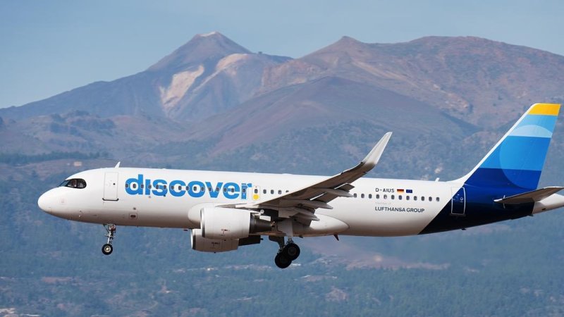 DISCOVER AIRLINES 