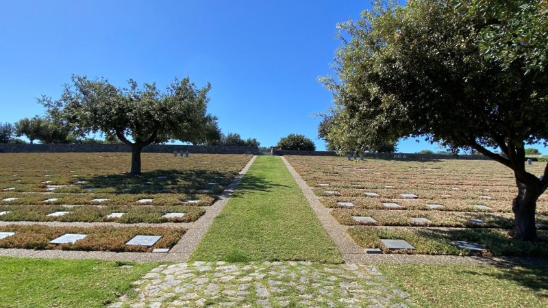 בית הקברות במאלמה, כרתים (צילום: עמית קוטלר)
