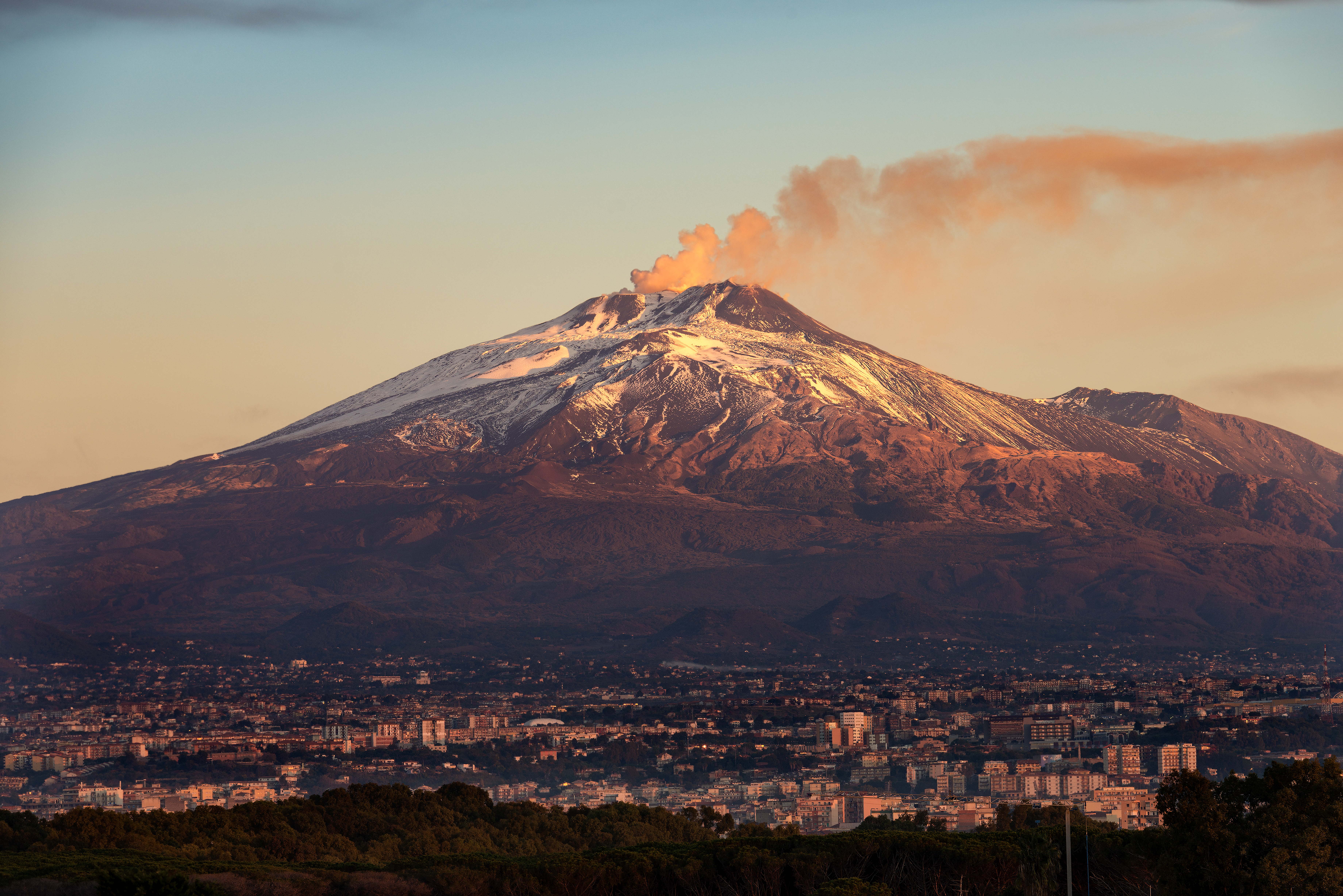 Mount Etna in Sicily (Shutterstock)