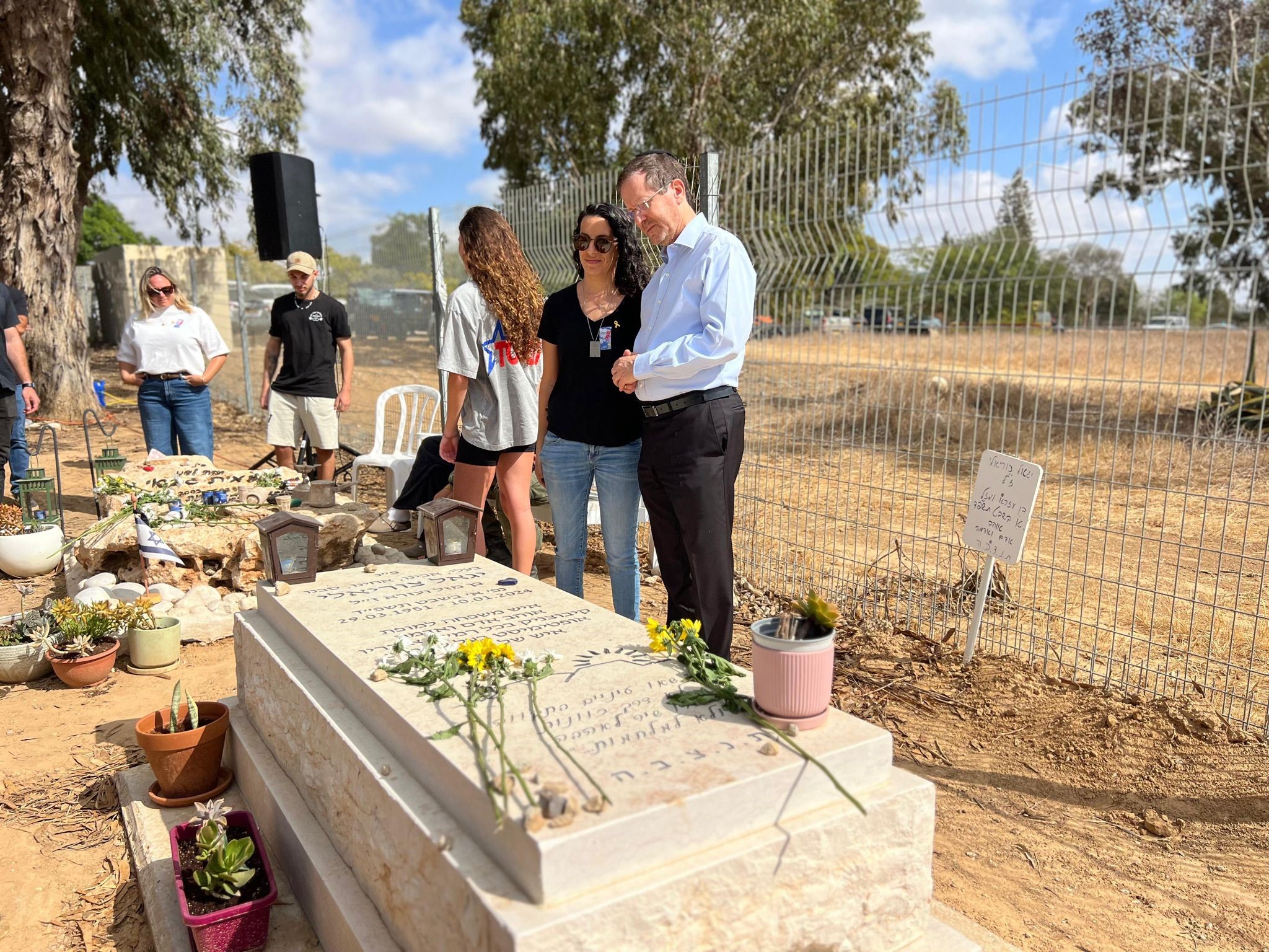 נשיא המדינה בבית העלמין ברעים (צילום: קובי גדעון, לע"מ)