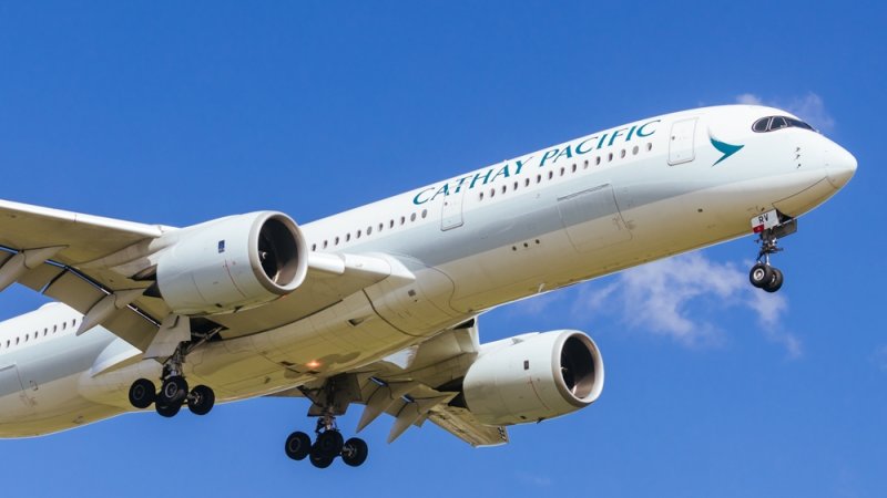 מטוס Airbus A350-900 של Cathay Pacific בו יופעלו הטיסות. צילום: Shutterstock